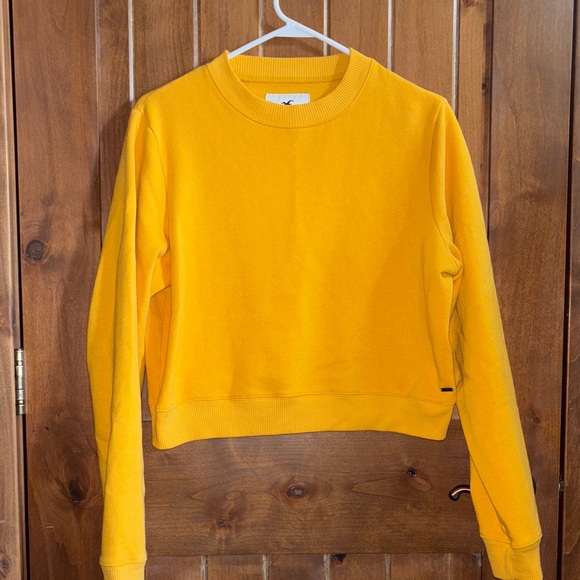 Hollister Golden Yellow crop crewneck sweatshirt - Picture 1 of 4